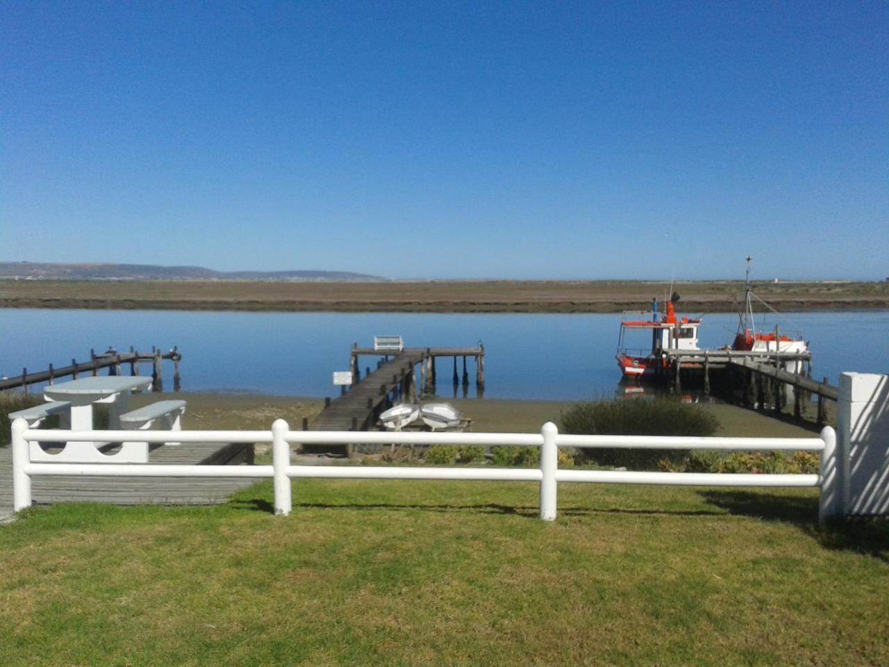 Rivertides Self Catering Guest House フェルドドリフ エクステリア 写真